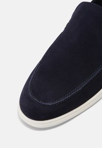 Steve Madden MAYNE - Baskets basses - navy