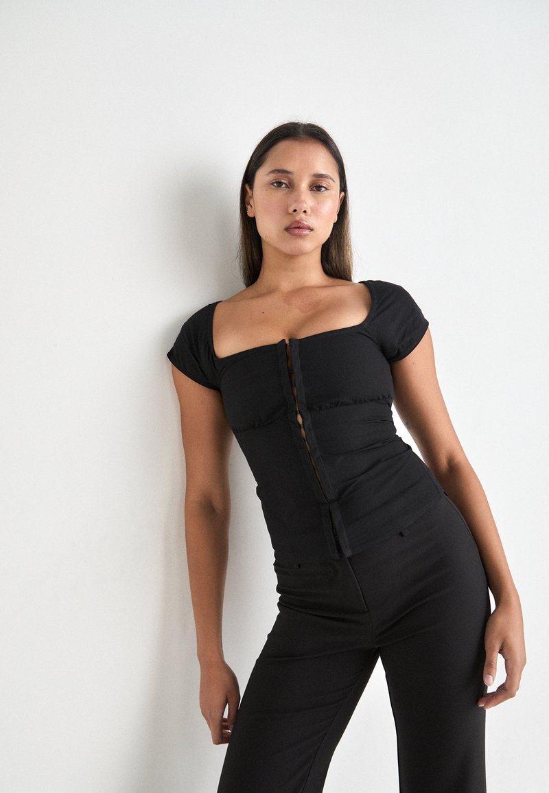 Weekday SHORT SLEEVE SQUARE NECK BLOUSE - Blúzka - black