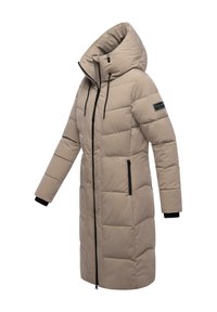 Beige gewatteerde lange jas met een hoge kraag, zwarte rits en accenten, voorzien van een quiltstructuur en zijzakken met contrasterende details.