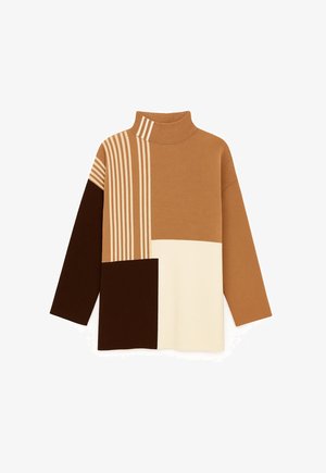 Barna, krémszínű és sötétbarna színblokkos garbó pulóver, amelyen függőleges csíkok találhatók a bal vállnál és hosszú ujjú.