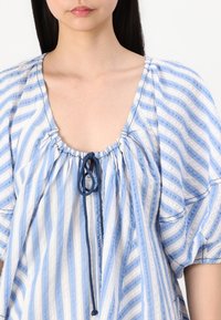 Free People BOP AROUND ROMPER - Kombinezonas - blue