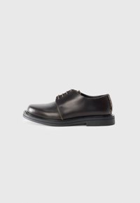 DERBY - Veterschoenen - dark brown