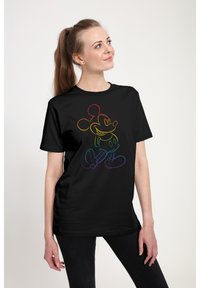Černé tričko s barevným, obrysem vymezeným grafikou kreslené postavy. Volný střih, krátké rukávy a kulatý výstřih.