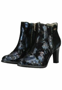 Stivaletti neri alla caviglia con un design floreale testurizzato, finitura lucida e dettagli metallici. Presentano una zip laterale e un tacco a blocco.