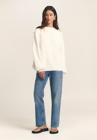 ST MRLO JADIE - Svetrík - snow