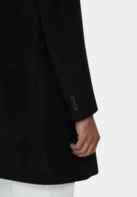 Oscar Jacobson SYLAR  - Klassisk kappa / rock - black