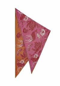 Écharpe triangulaire en rose et orange, ornée de motifs floraux et animaliers. Fabriquée en tissu à la texture lisse et aux bords finis.