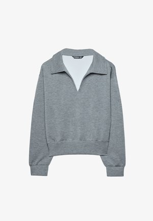 Grau langärmliger Pullover mit weitem Kragen und tiefem V-Ausschnitt, gerippten Bündchen und geripptem Saum.
