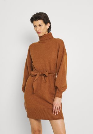 LEOTI BELTED MOCK NECK DRESS - Jumper dress - brown
