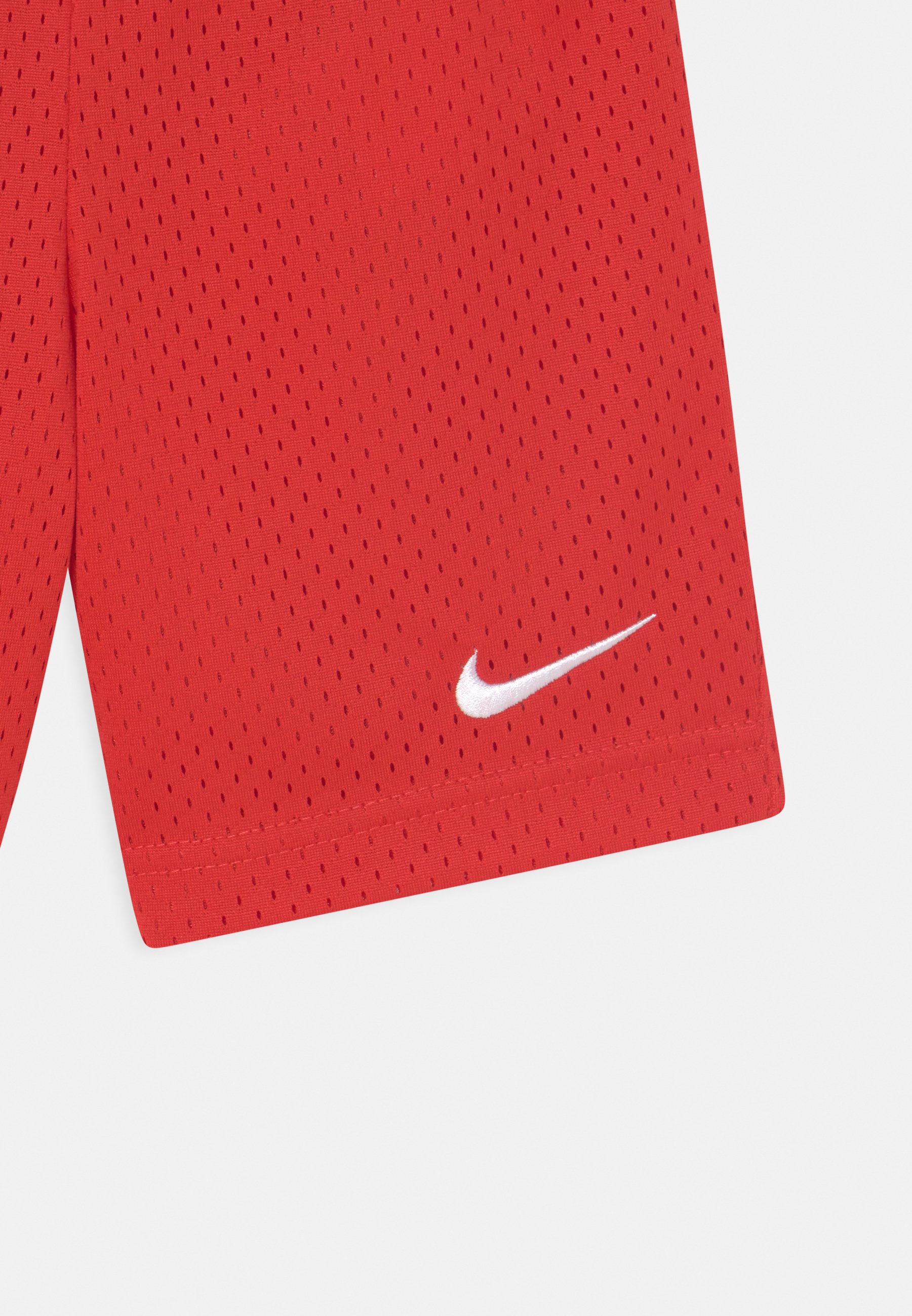 Nike Sportswear ESSENTIAL - Shorts 