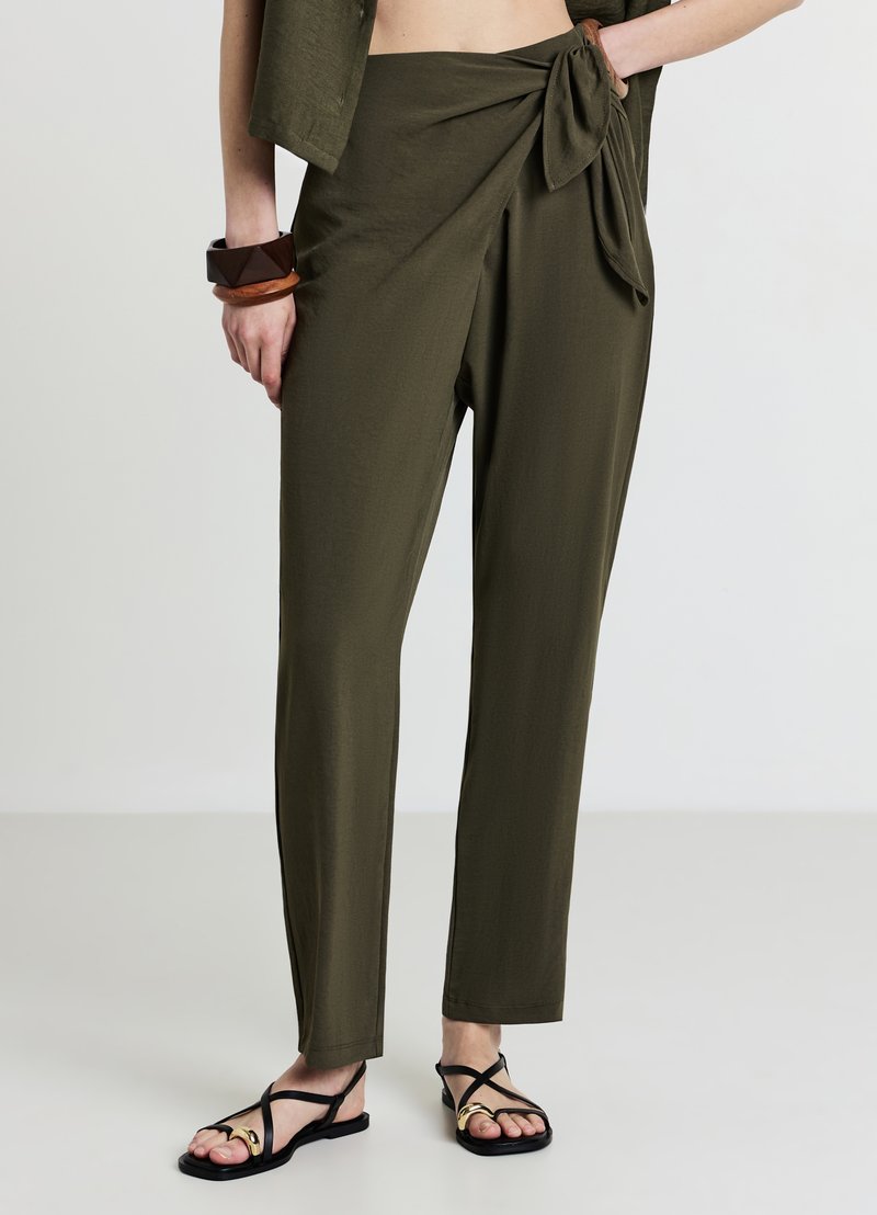 Calliope Pantalon classique - verde militare scuro