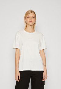MSCH Copenhagen SMALL LOGO TEE - Basic T-shirt - white