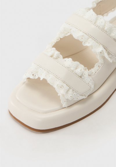 Loeffler Randall BLAISE - Πλατφόρμες σανδάλια - white