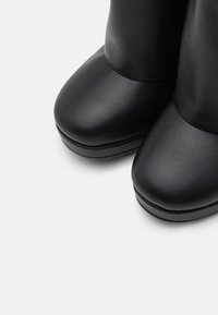 Steve Madden Högklackad stövel - black