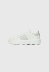 Baskets basses - white