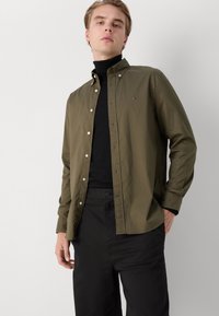 Tommy Hilfiger SHIRT - Camicia - olive