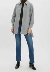 Vero Moda Abrigo corto - grey