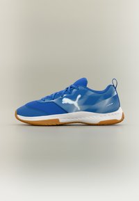 Δεν επιλέχθηκε, team royal/white