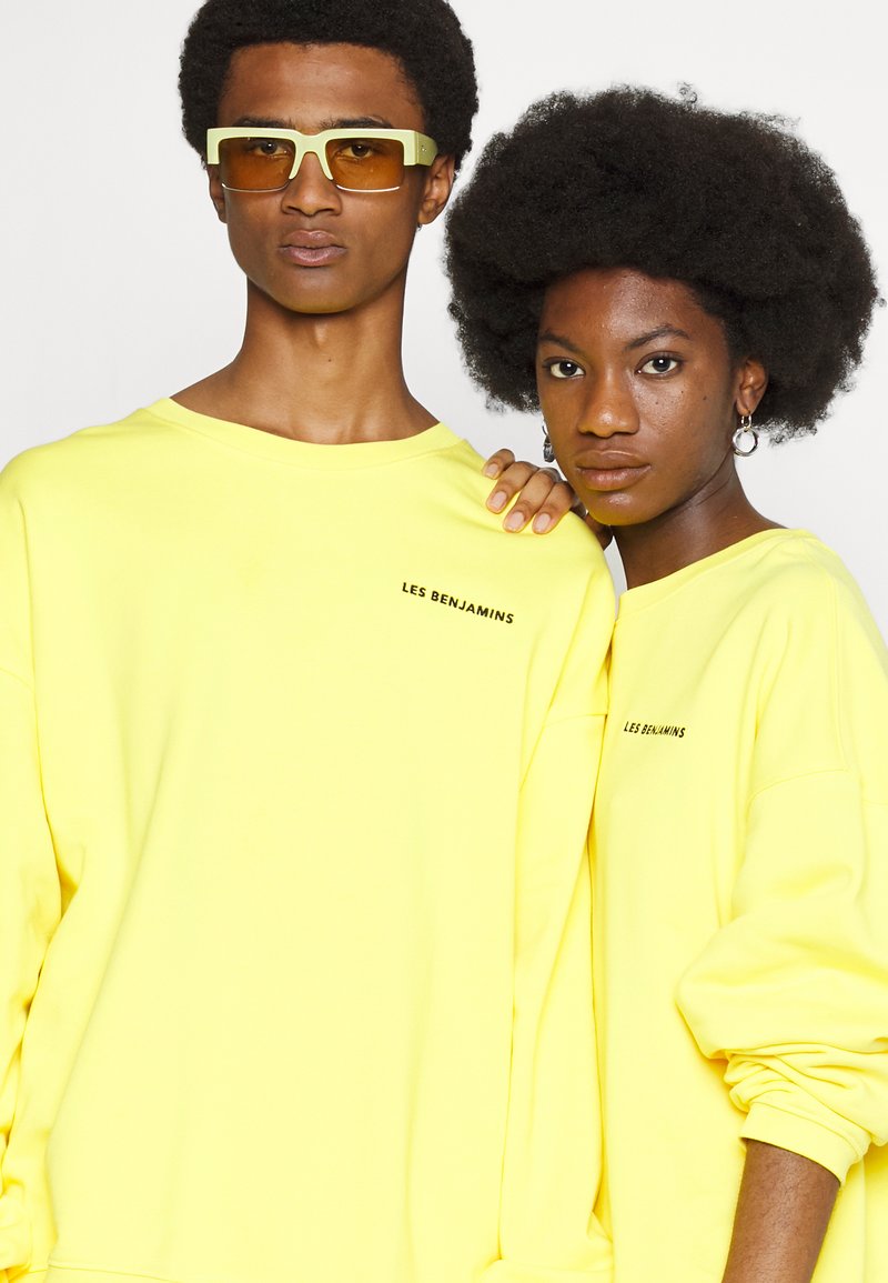 Damen Sweatshirts | Les Benjamins UNISEX Sweatshirt gold/yellow/gelb - EC47484 Damen Sweatshirts | Les Benjamins UNISEX Sweatshirt gold/yellow/gelb - EC47484