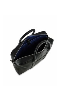 Bolso de cuero negro con cierre de cremallera y dos asas. El interior cuenta con un forro azul. Exterior texturizado con un diseño minimalista.