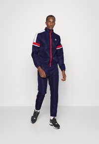 Sergio Tacchini - CRYO TRACKSUIT SET - Verryttelypuku - navy/tango red Pienoiskuva 1