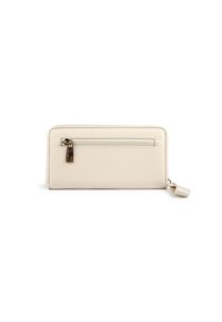Cartera de cuero beige con una textura suave, que cuenta con un compartimento con cremallera y herrajes en tono dorado, forma rectangular y sin patrones.