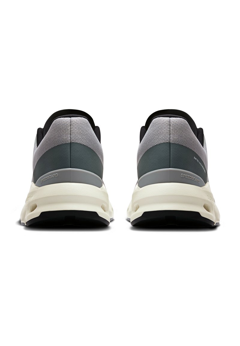 On CLOUDPULSE - Sportovní boty - alloy black