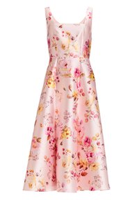 Fliederne Kleid aus pinkem Satin mit taillierter Oberseite und ausgestelltem Rock. Das Design umfasst bunte Blumenmuster und eine glatte Textur.