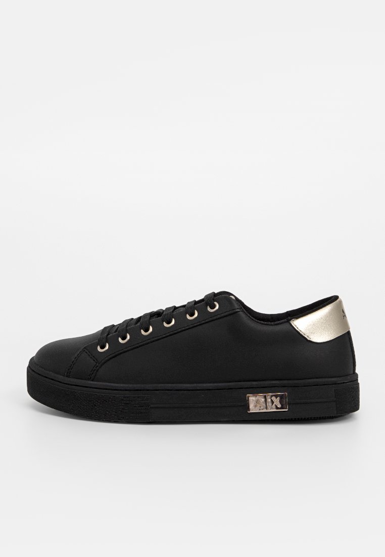 Armani Exchange Sneakers laag zwart Armani Exchange Sneakers laag zwart
