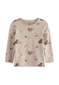 Beige langemouwen shirt met een lichte textuur, voorzien van een speelse dierenprint van vossen, konijnen, egels en paddenstoelen in aardetonen.