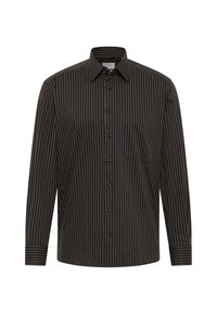 Camicia nera a maniche lunghe con bottoni, a strisce verticali arancioni sottili e taschino sulla parte sinistra del petto.