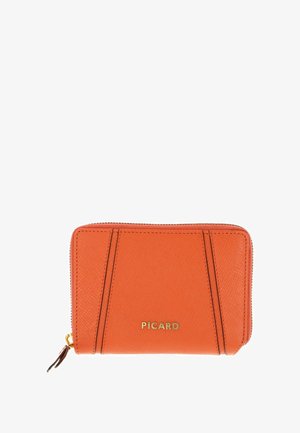 Portefeuille zippé en cuir texturé orange avec le logo doré "PICARD" et des détails de panneaux cousus, tirage de fermeture éclair avec languette en cuir.
