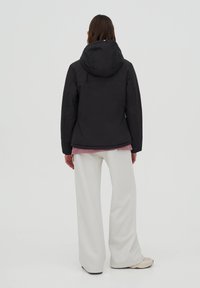 PULL&BEAR Vinterjakker - black