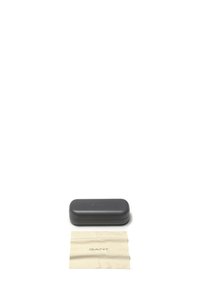 Căsuță rectangulară gri pentru ochelari, cu un finisaj neted, logo embosat în partea de sus, însoțită de o cârpă de curățare microfiber bej, cu logo imprimat.