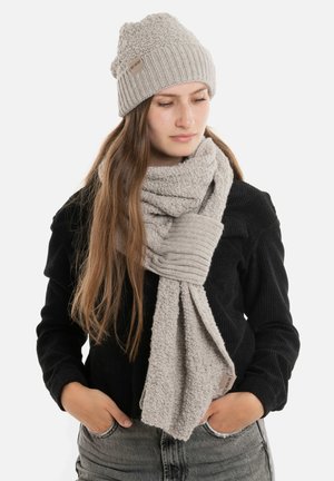 Knit Factory HAZE - Muts - iced clay