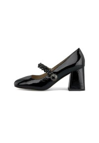 Décolleté nera in vernice con punta quadrata, cinturino testurizzato e tacco largo. Dettaglio hardware decorativo sul cinturino.