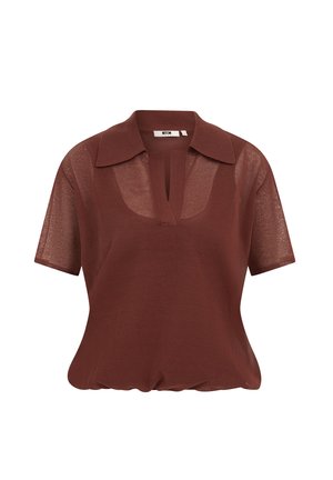 Blusa marrón translúcida de manga corta con cuello ancho, escote profundo en V y dobladillo fruncido.