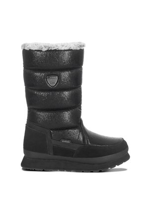 Botte noire montant jusqu'au genou avec un extérieur matelassé, doublure en fausse fourrure, matériaux lisses et texturés, présentant un badge logo et une semelle robuste.