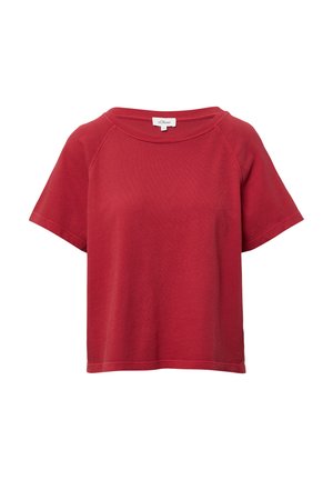 T-shirt rouge à manches courtes en tissu texturé, avec un col large et arrondi et des manches raglan ; comporte une étiquette à l'intérieur.