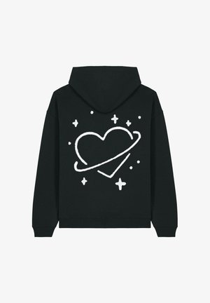 Sweatshirt à capuche noir arborant un design de cœur blanc avec une bague et des étoiles au dos. Tissu doux avec une coupe décontractée.