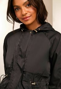 Lipsy SHOWER RESISTANT RAIN - Vodotesná bunda - black