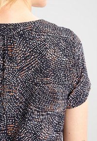 IKKS Vardagsklänning - black