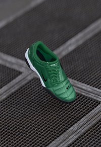 T90 - Αθλητικά παπούτσια - pine green/black/white