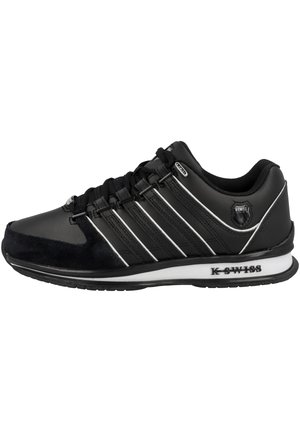 Trainers - black/white