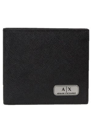 Monedero de cuero negro con una superficie texturizada, que presenta un logo plateado de Armani Exchange. Diseño de doble pliegue con compartimentos para tarjetas y un compartimento para monedas.