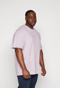 YOURTURN UNISEX - Jednoduché tričko - lilac