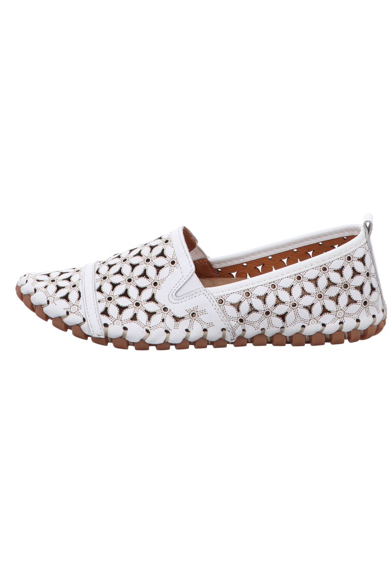 Weiße Slipper mit laser-geschnittenen Blumenmustern, einer braunen Gummisohle und einem flexiblen Design für Komfort.
