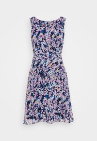 Robe sans manches à imprimé floral avec un corsage ajusté, un col froncé et une jupe évasée. Les couleurs comprennent le bleu, le violet et le rose.