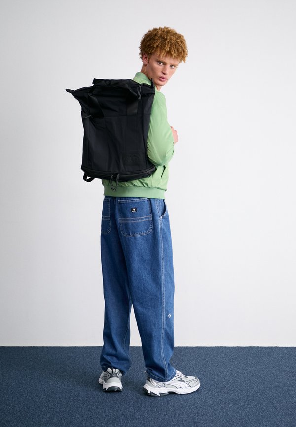 NEVER STOP UTILITY PACK UNISEX - Rucksack3