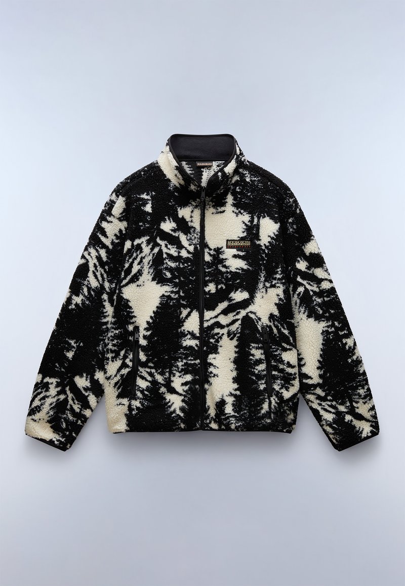 Chaqueta de forro polar con un patrón de bosque en blanco y negro, collar alto, cierre frontal de cremallera y dos bolsillos laterales. Tela texturizada.